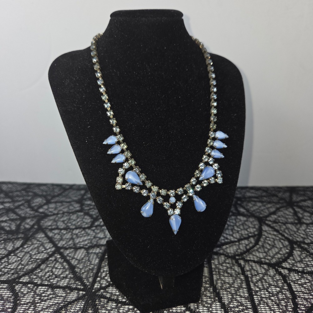 Vintage Silver Tone Blue Rhinestone Milk Glass Teardrop Choker Necklace 16in